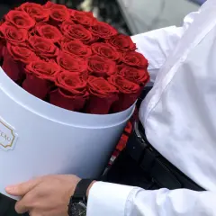 Kwiaty na Dzień Kobiet: Jak wybrać idealny bukiet? Poradnik